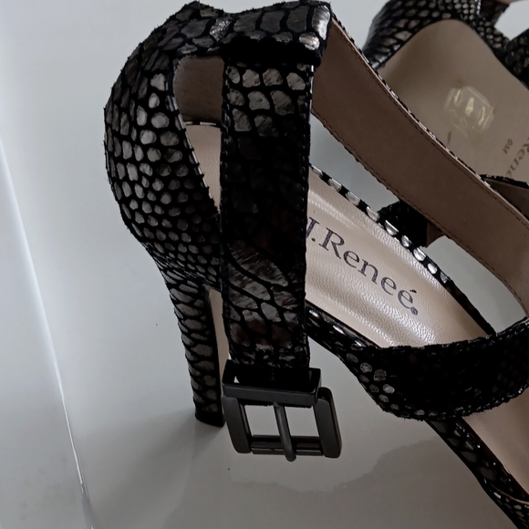 Faux reptile print heels - Picture 4 of 6